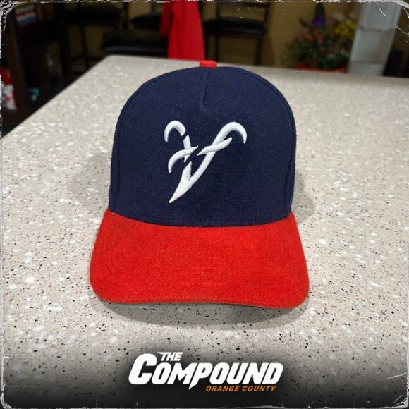 KTHLA / Kill The Hype - Atlanta Braves - Corduroy Snapback Hat - Used - Picture 1 of 5